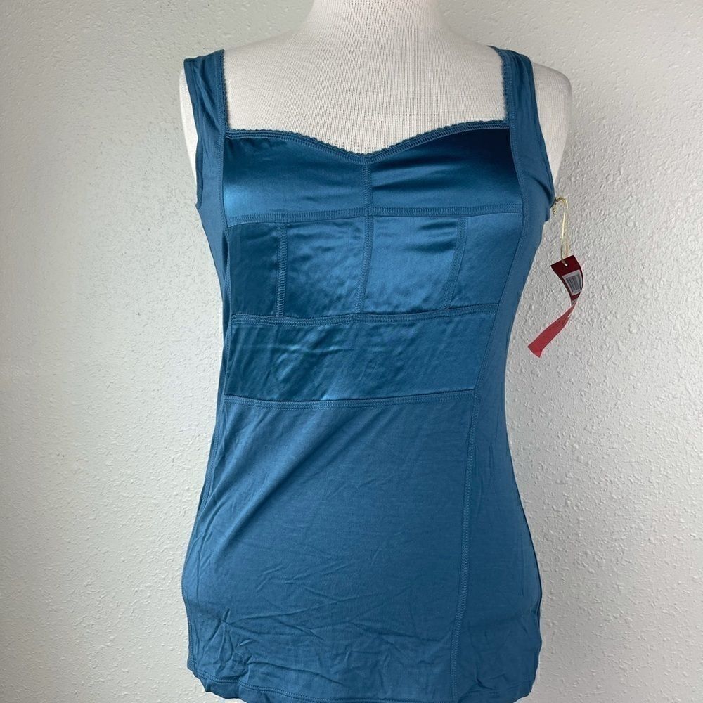 NWT Tape Measure Womens Tank Size M